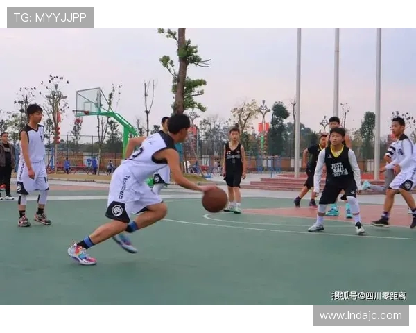 南京篮球队荣登全国耐力排行榜第二名展现卓越实力与团队精神